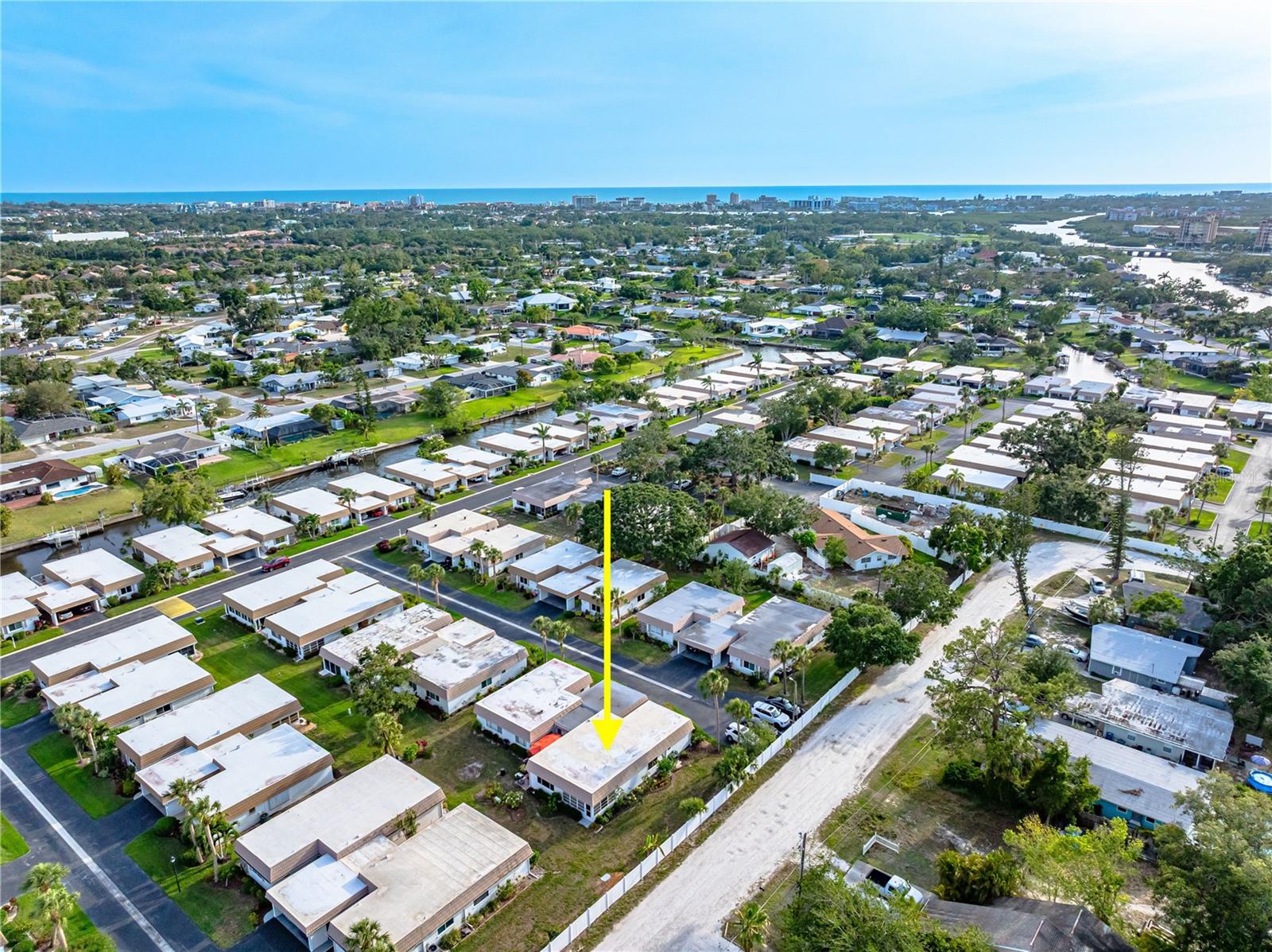 Image 45 of 76 For 2419 Riverbluff Parkway V233