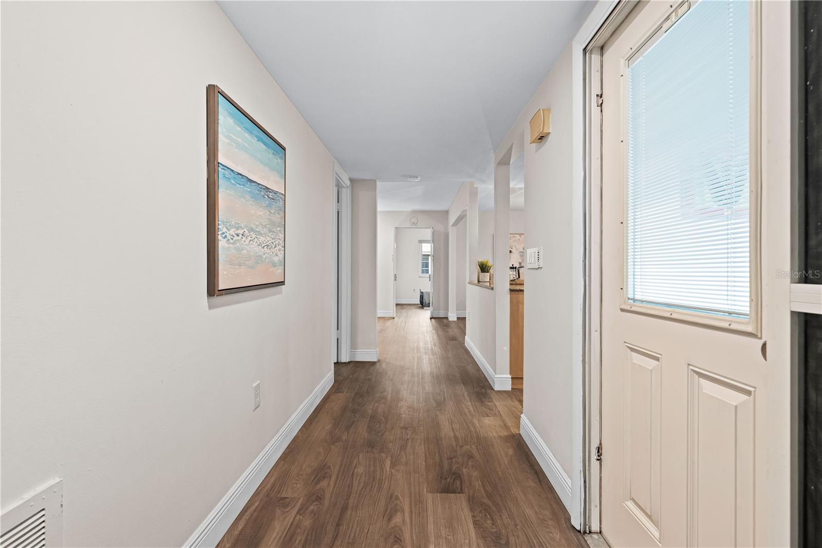 Image 5 of 76 For 2419 Riverbluff Parkway V233