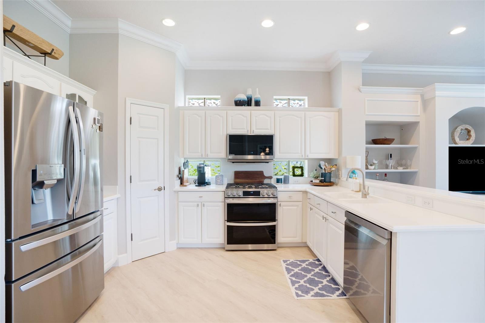 Image 10 of 43 For 7164 Rue De Palisades  5