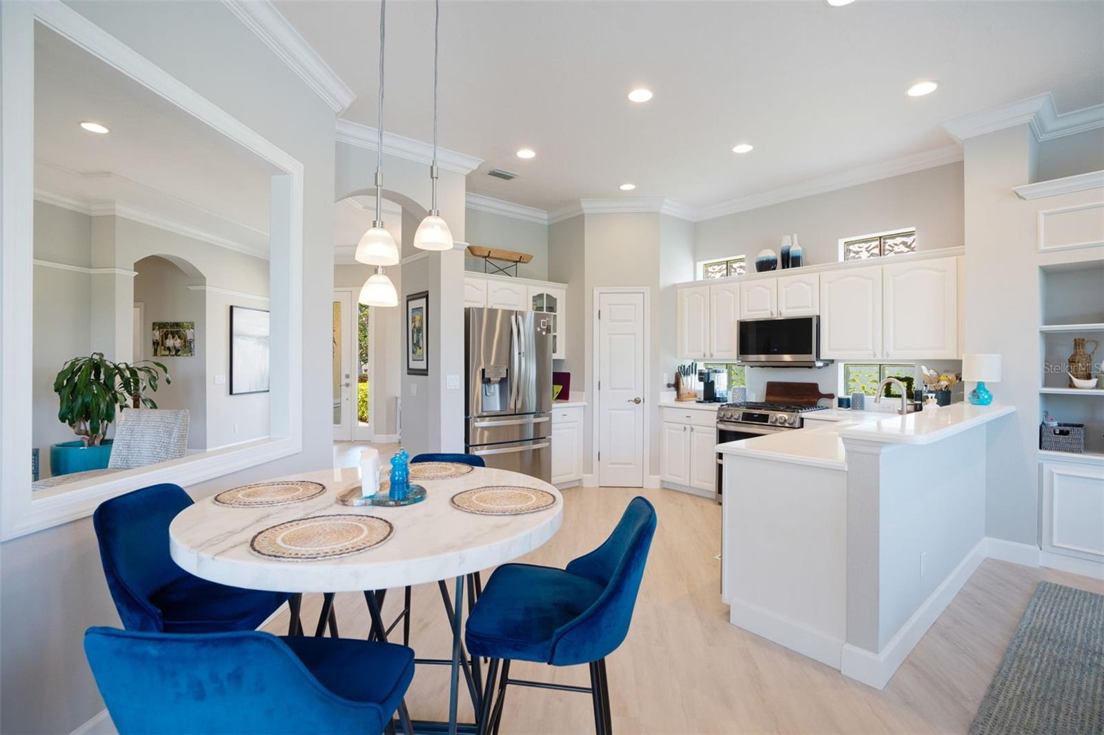 Image 14 of 43 For 7164 Rue De Palisades  5