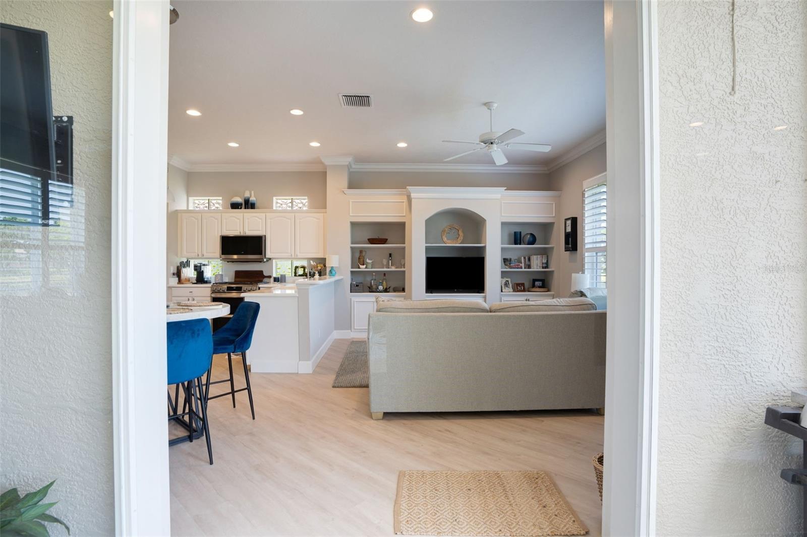 Image 16 of 43 For 7164 Rue De Palisades  5