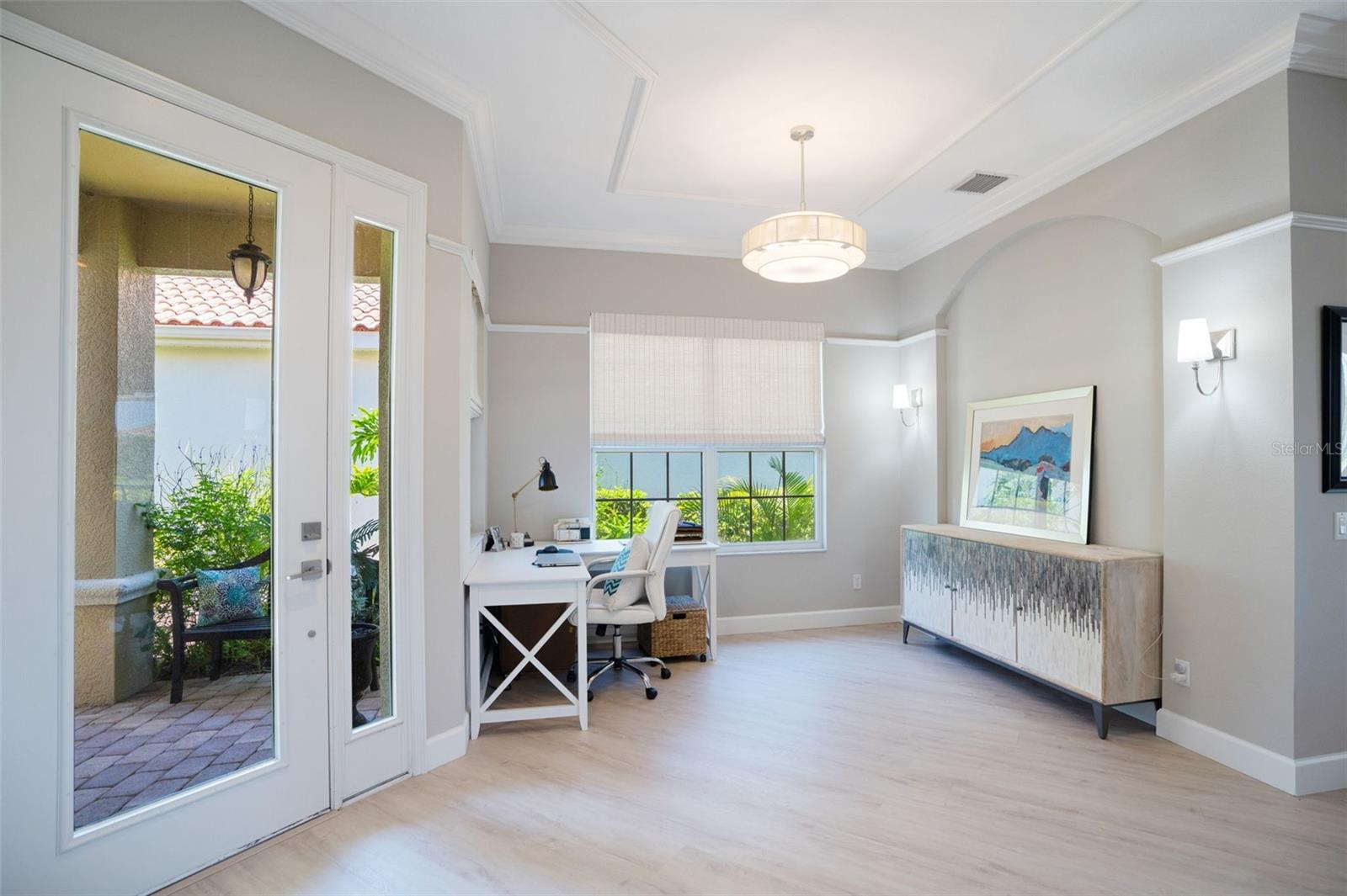 Image 8 of 43 For 7164 Rue De Palisades  5