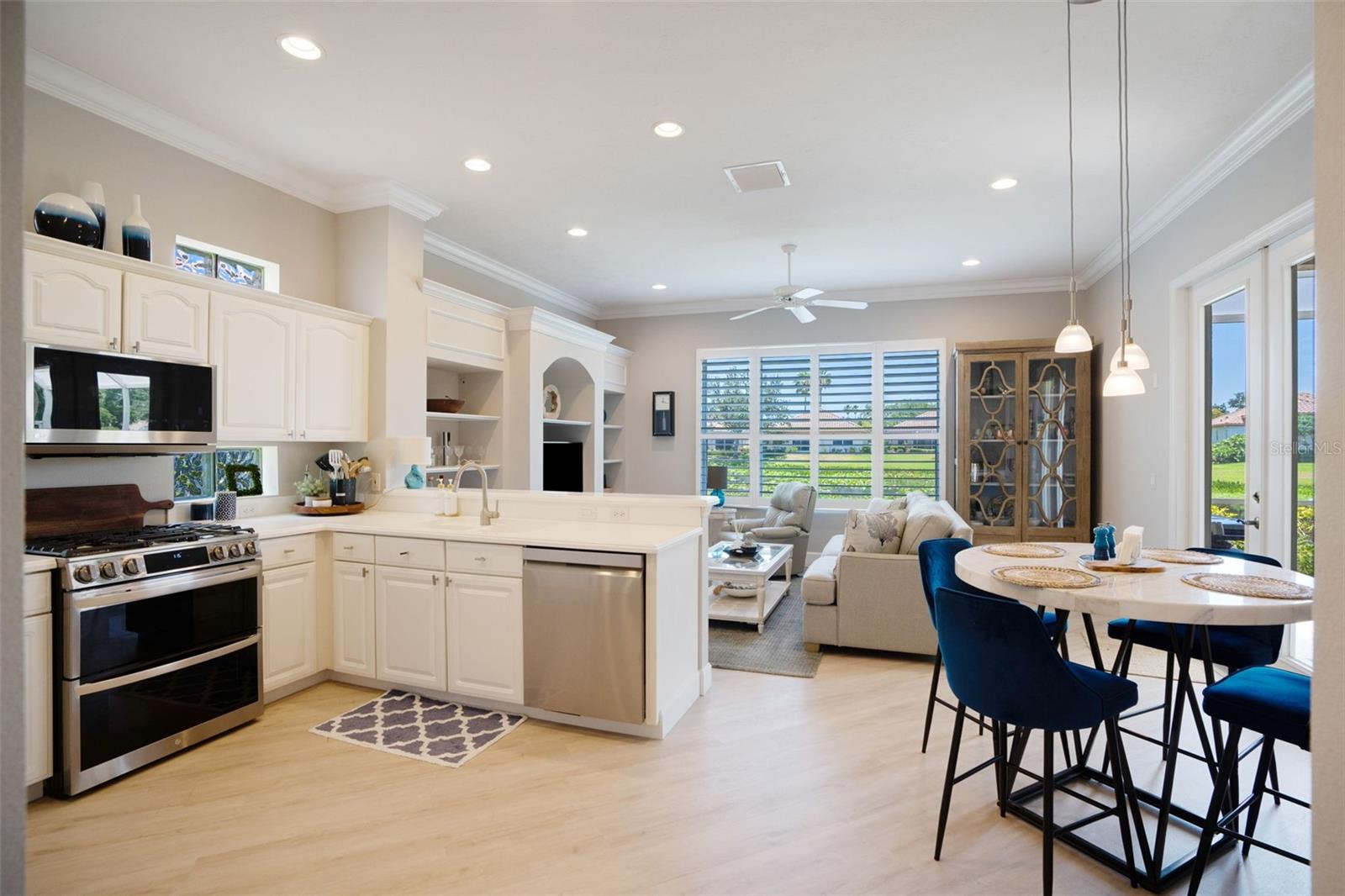 Image 9 of 43 For 7164 Rue De Palisades  5