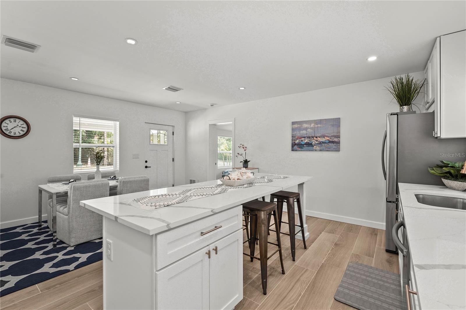 Image 11 of 39 For 515 Osprey Avenue