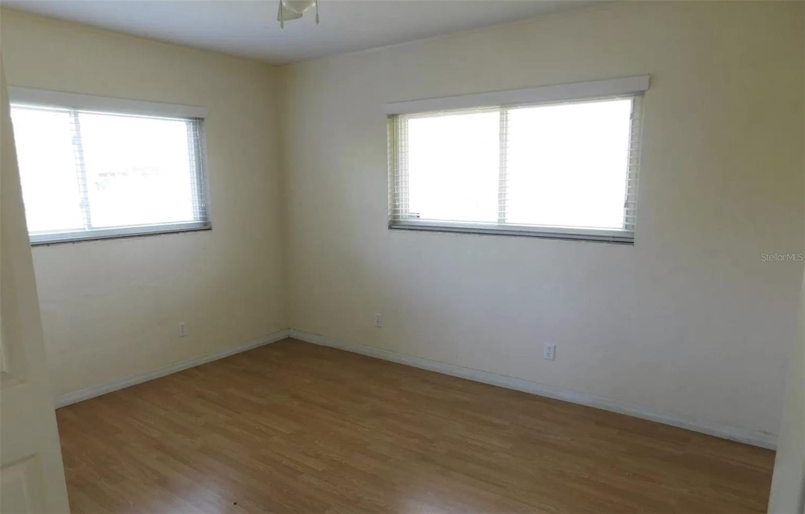Image 11 of 16 For 2619 Sunnyside Street