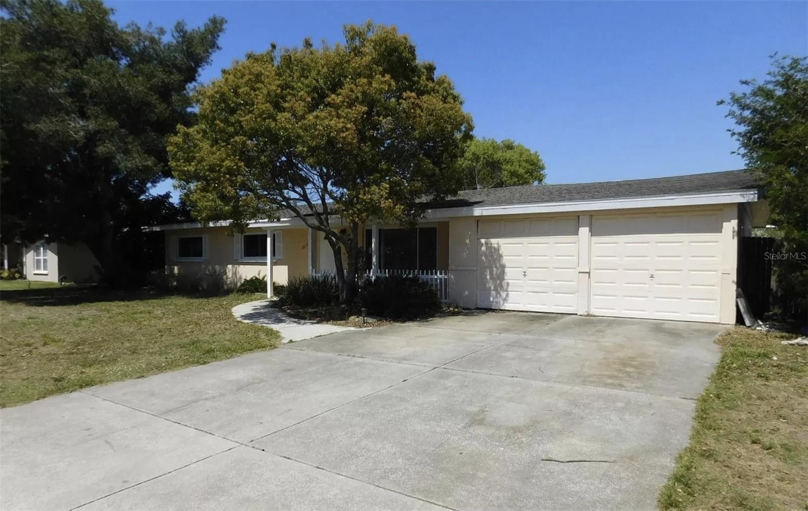 Image 3 of 16 For 2619 Sunnyside Street