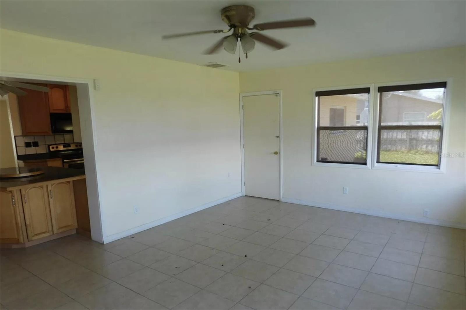 Image 5 of 16 For 2619 Sunnyside Street