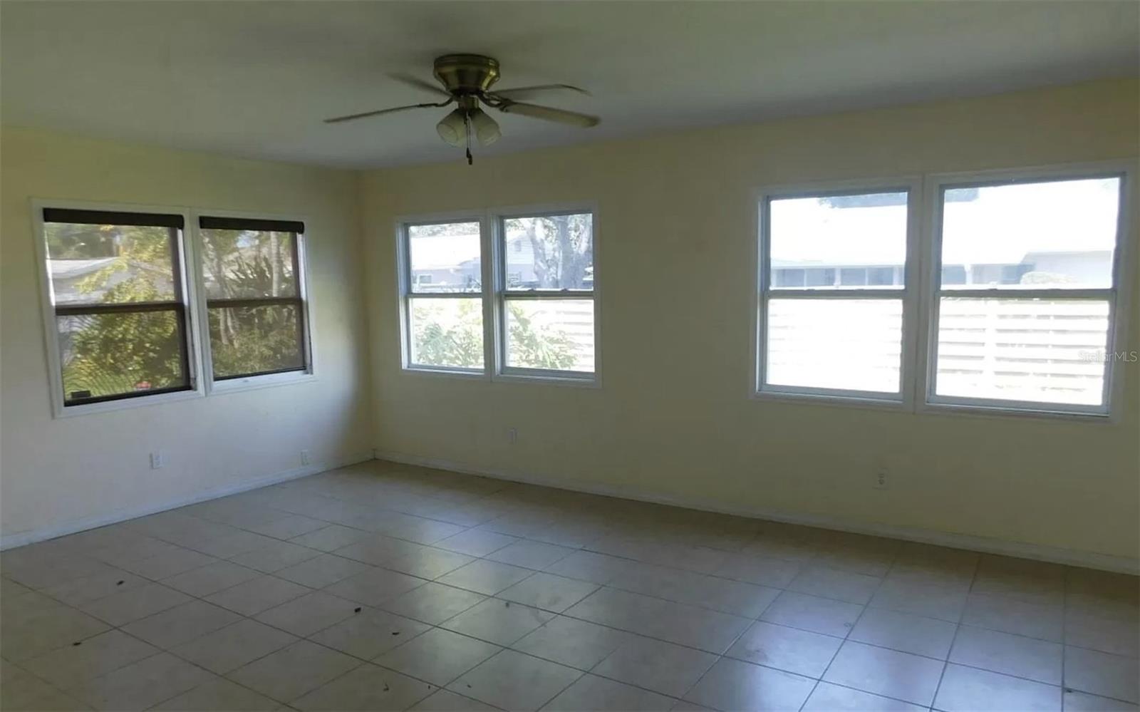 Image 8 of 16 For 2619 Sunnyside Street