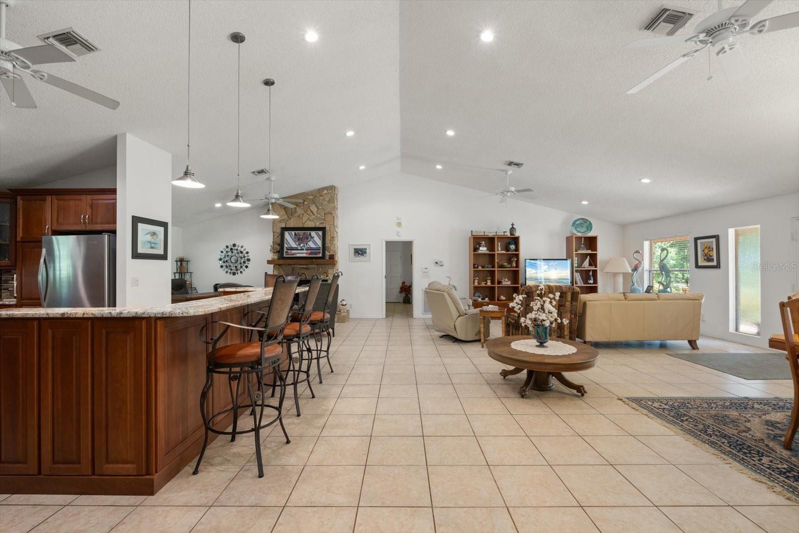 Image 16 of 68 For 13719 Seminole Trail