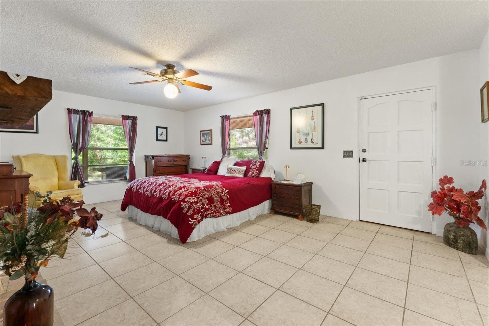 Image 19 of 68 For 13719 Seminole Trail