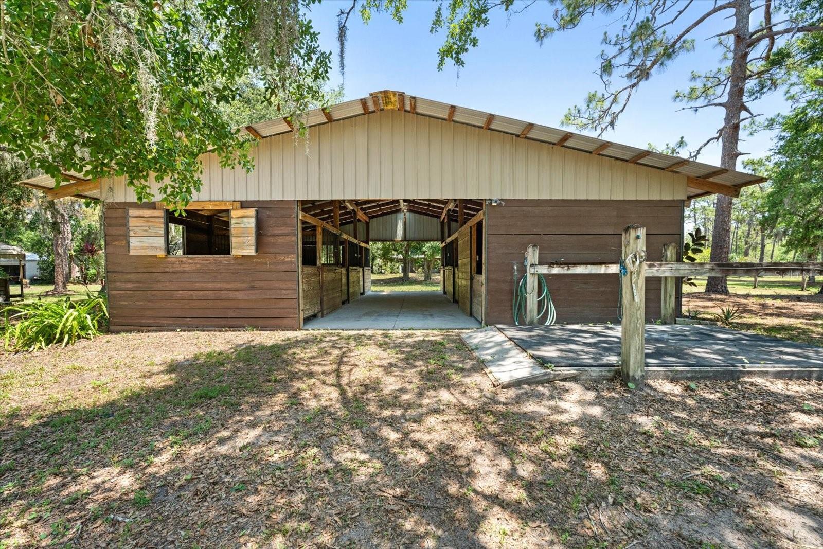 Image 48 of 68 For 13719 Seminole Trail