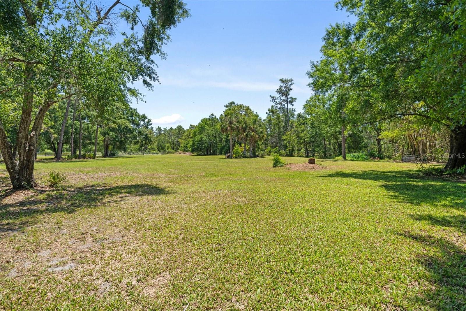 Image 52 of 68 For 13719 Seminole Trail