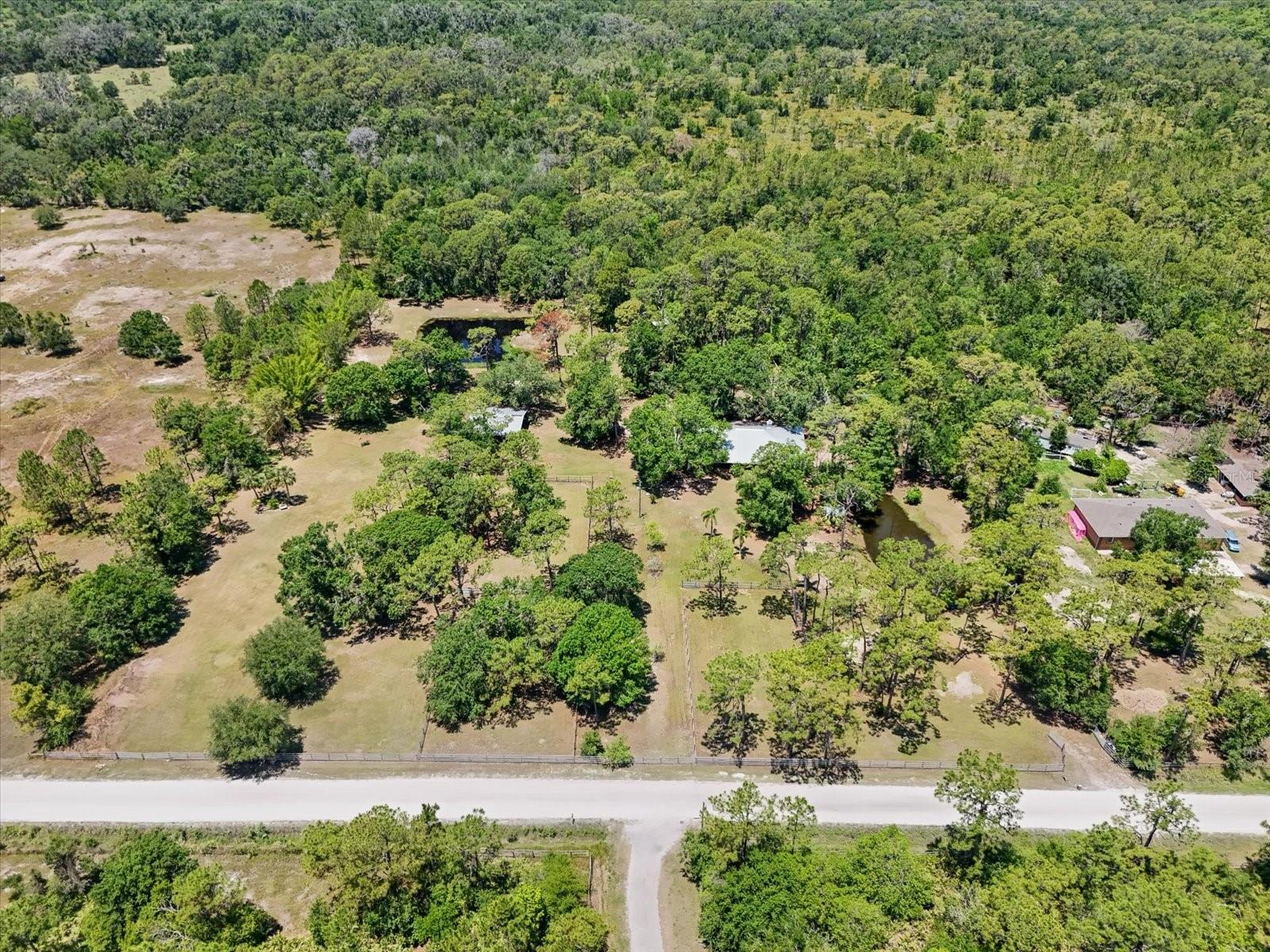 Image 54 of 68 For 13719 Seminole Trail