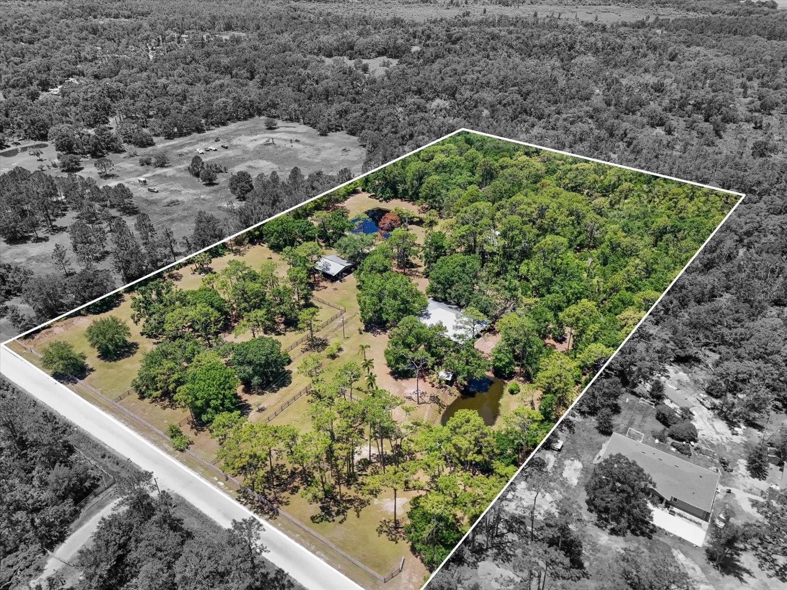 Image 57 of 68 For 13719 Seminole Trail