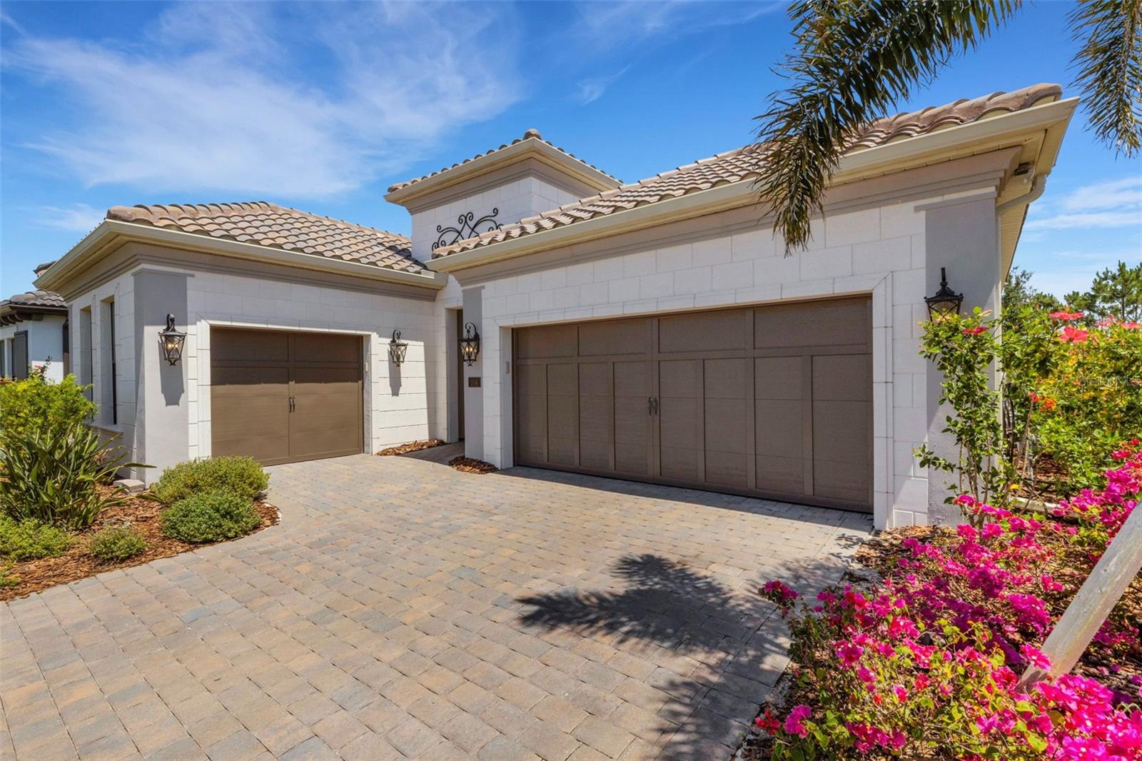 Image 2 of 62 For 204 Corelli Drive