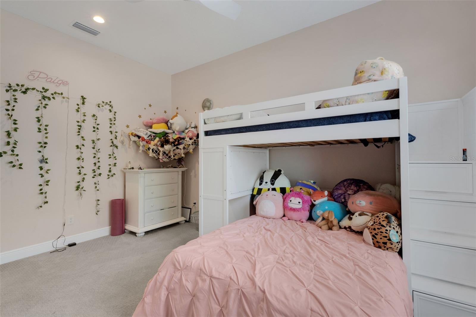 Image 24 of 62 For 204 Corelli Drive