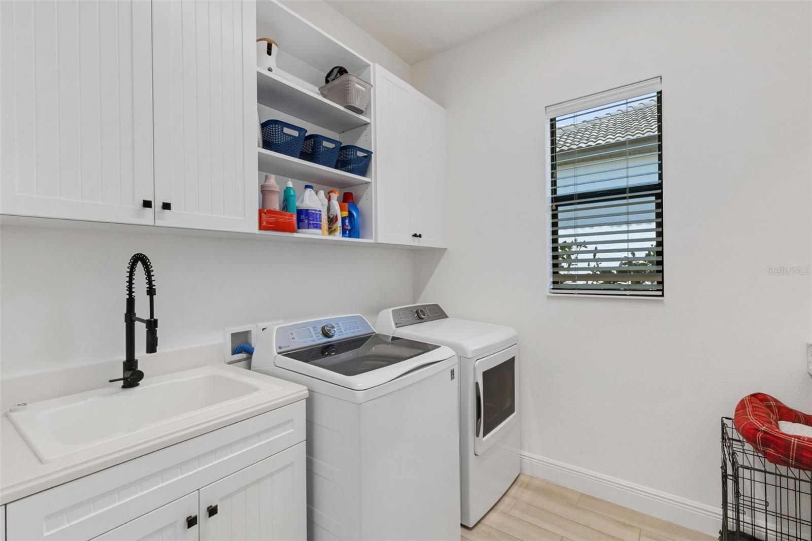 Image 36 of 62 For 204 Corelli Drive