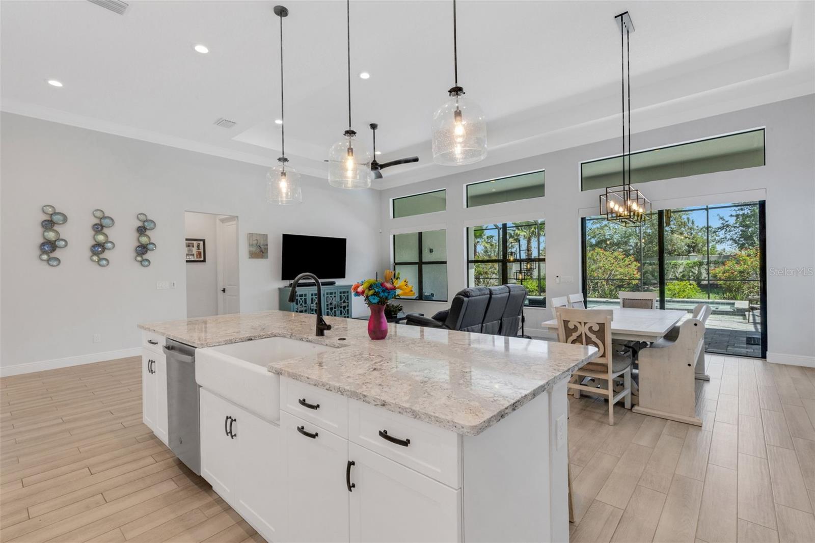 Image 4 of 62 For 204 Corelli Drive