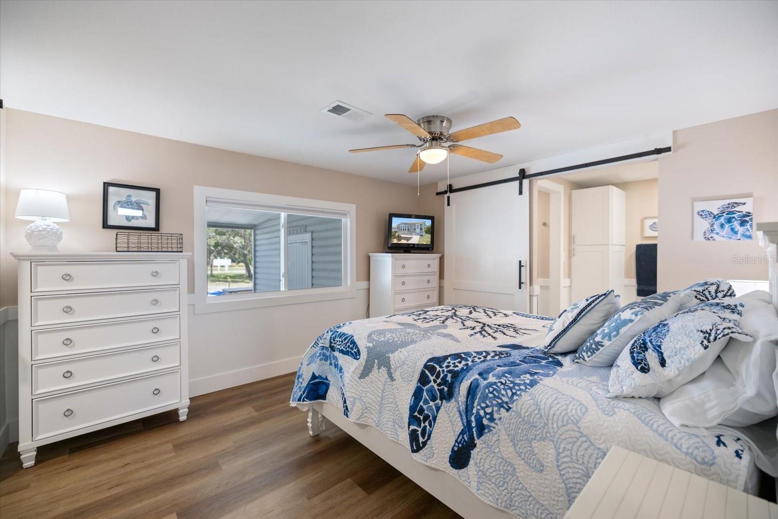 Image 23 of 77 For 842 Jolanda Circle