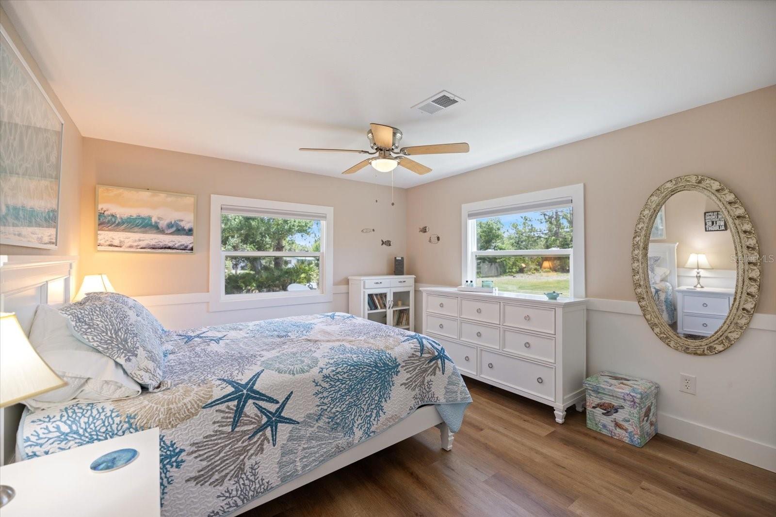 Image 29 of 77 For 842 Jolanda Circle