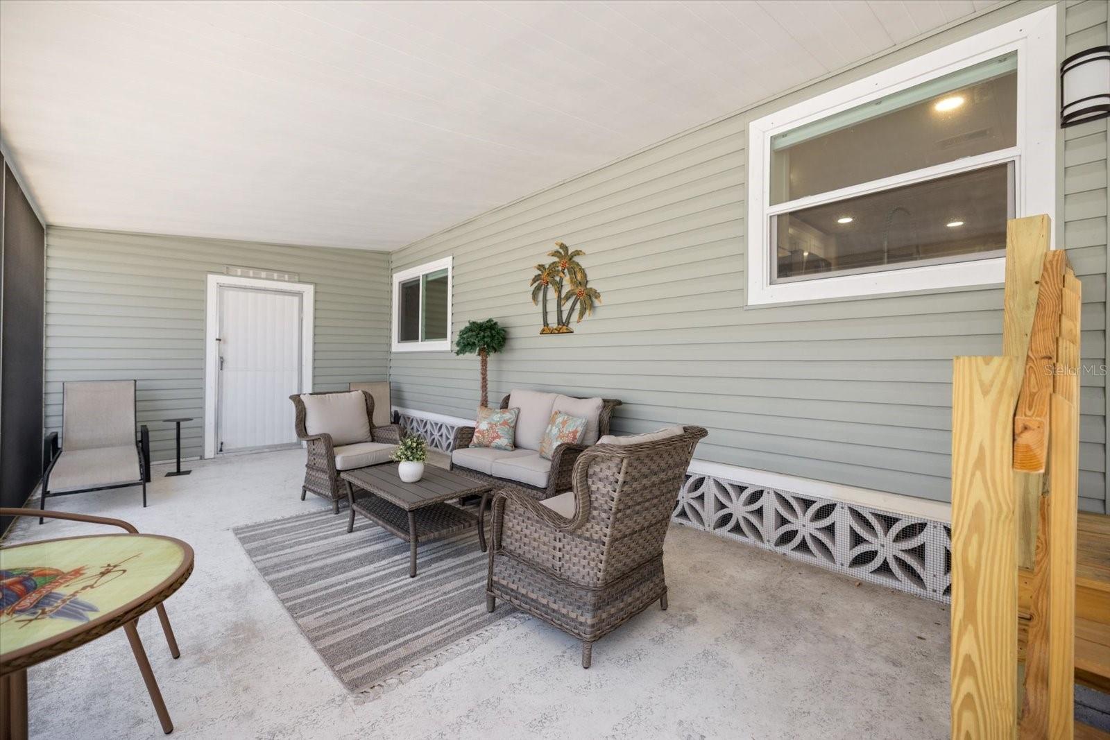 Image 35 of 77 For 842 Jolanda Circle