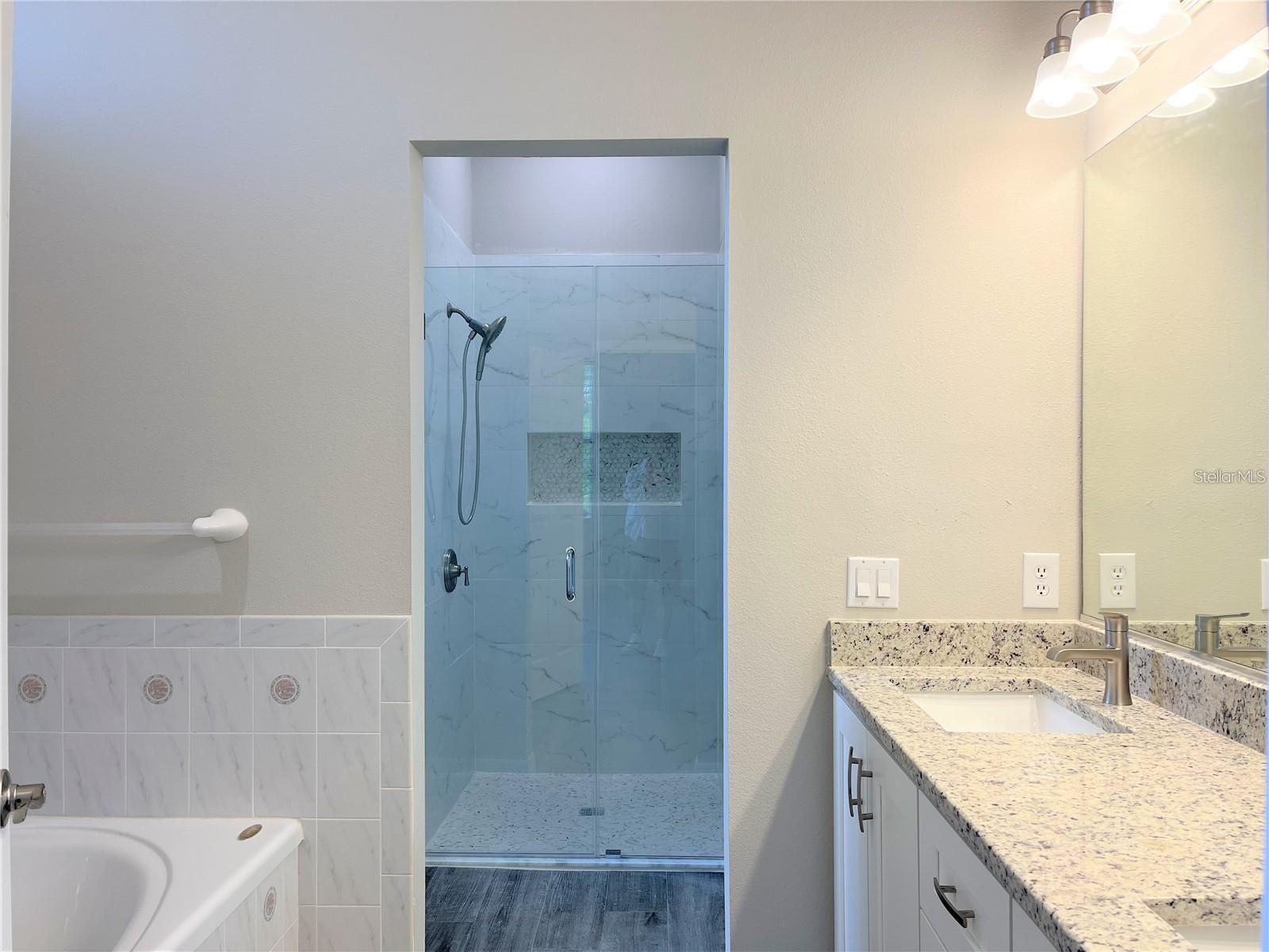 Image 14 of 29 For 814 128th Street Ne