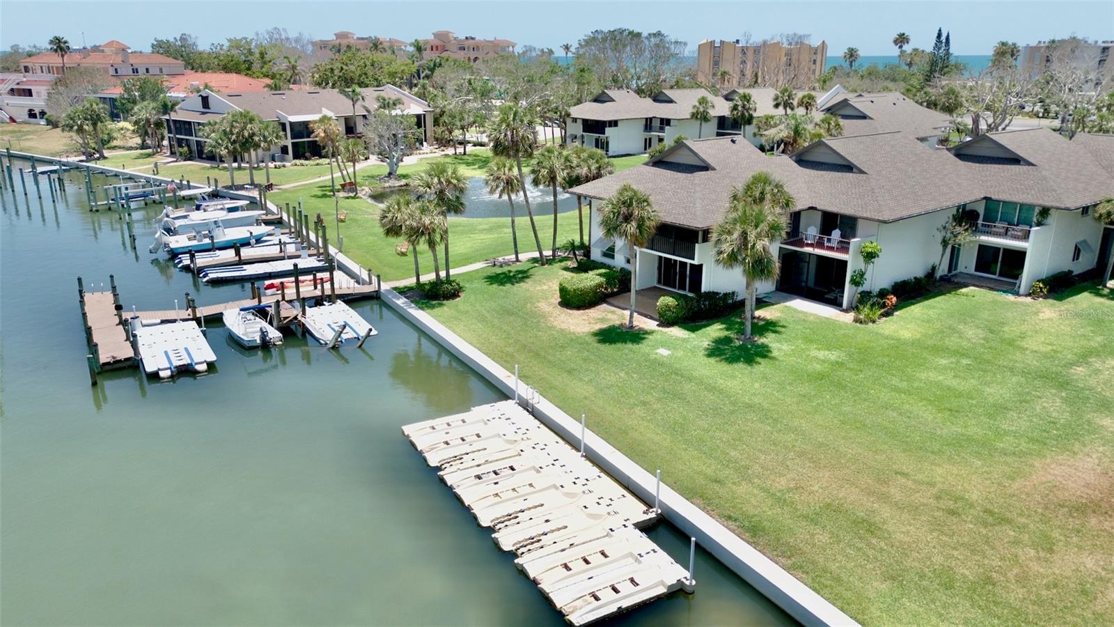 Image 43 of 44 For 4234 Gulf Of Mexico Drive G2
