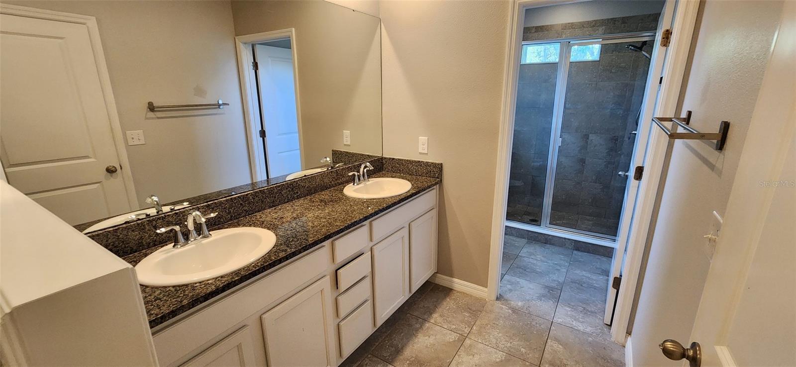 Image 19 of 30 For 2411 Midnight Pearl Drive