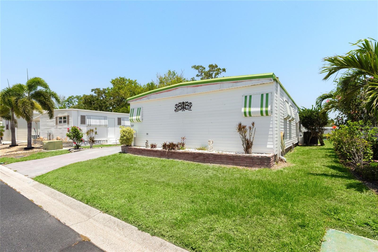 Image 44 of 44 For 307 White Oak Way