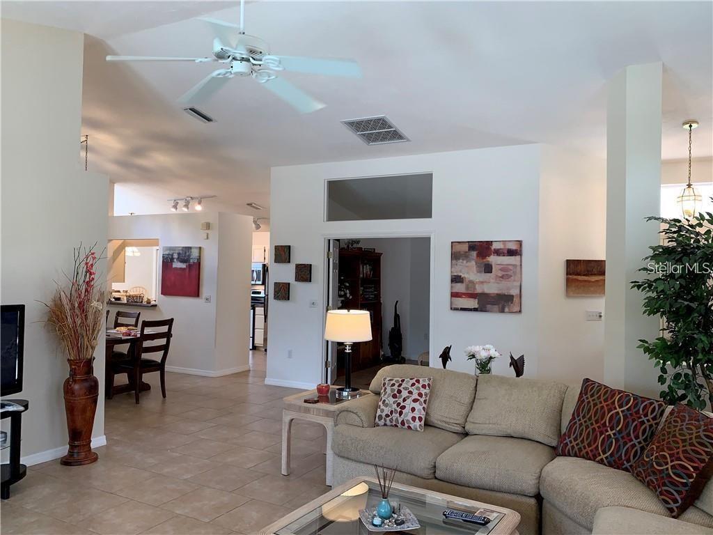 Image 3 of 13 For 4810 Raintree Street Circle E
