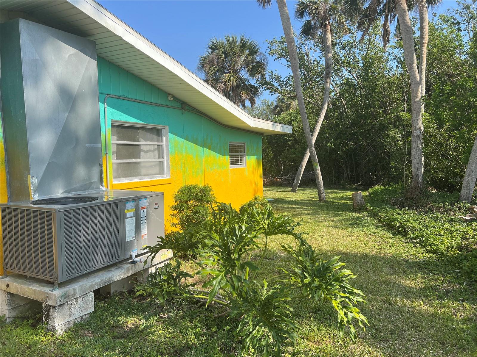 Image 11 of 62 For 156 Myakka Road