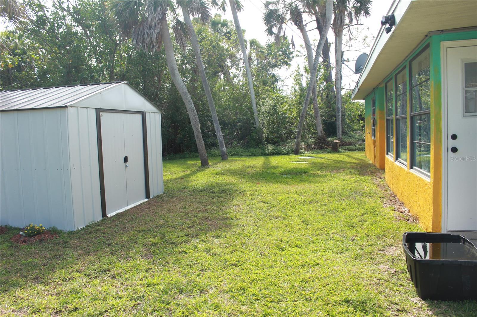 Image 15 of 62 For 156 Myakka Road