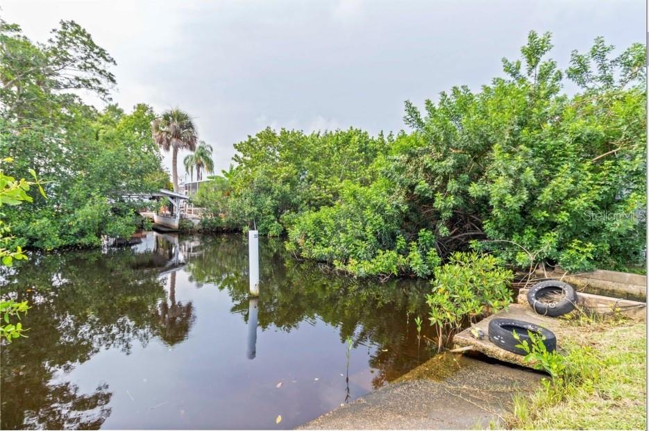 Image 2 of 62 For 156 Myakka Road