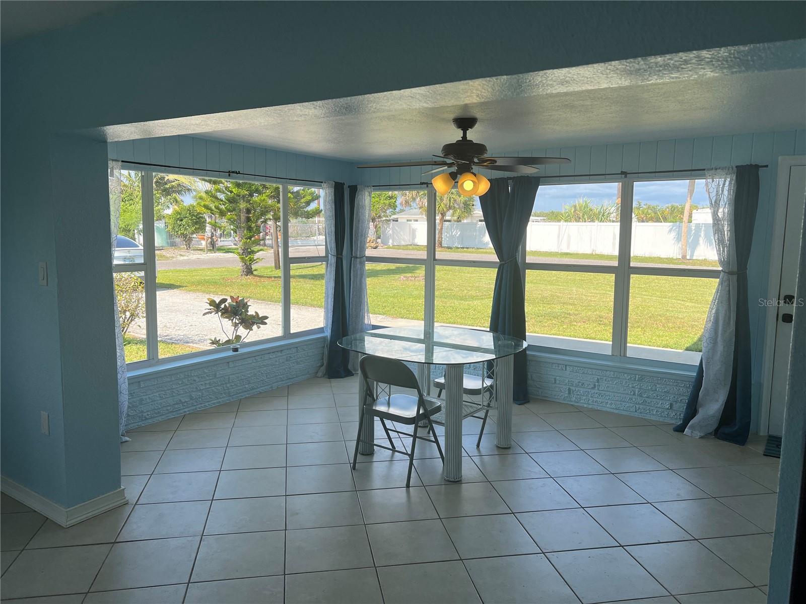 Image 9 of 62 For 156 Myakka Road