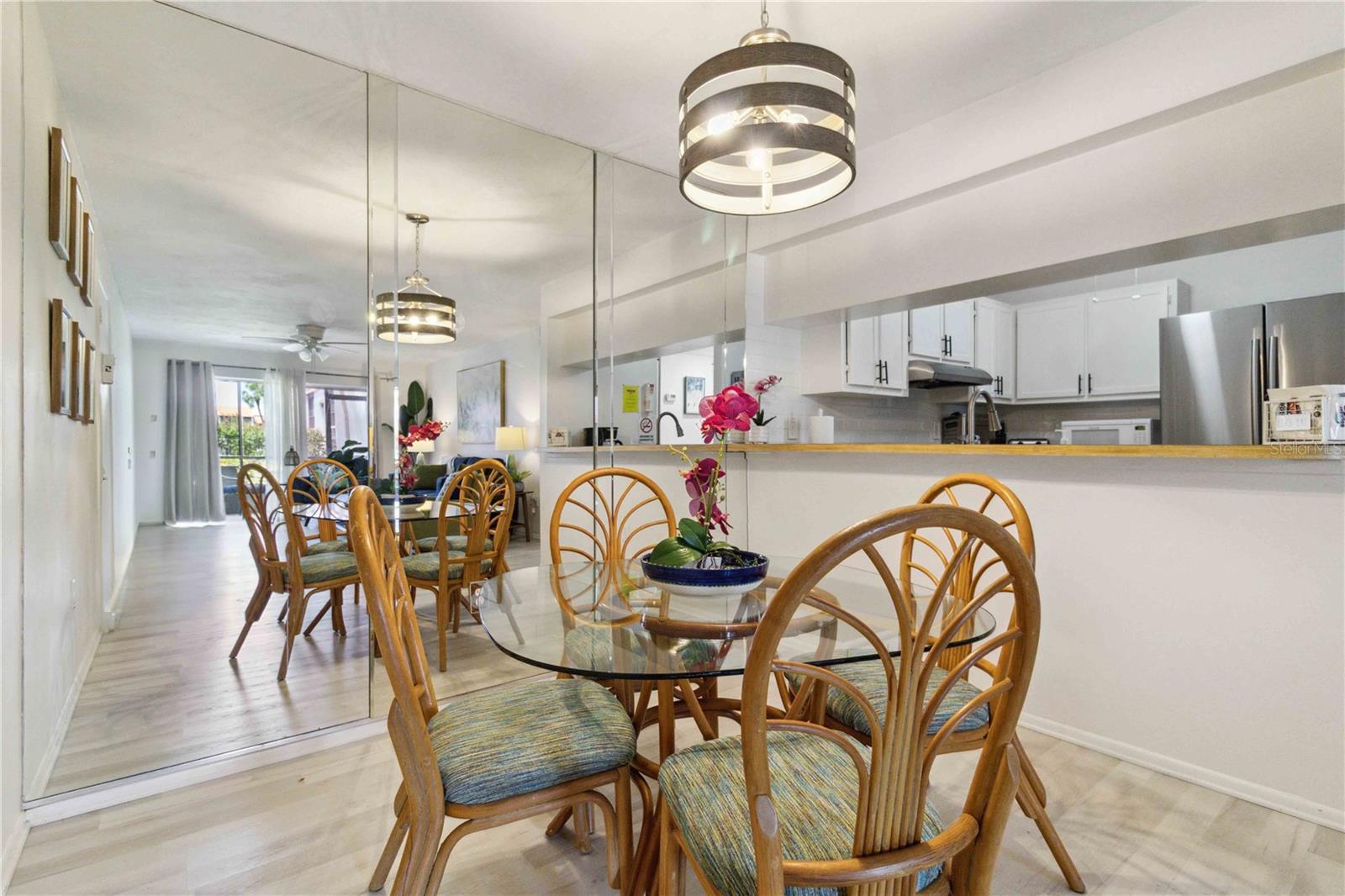 Image 10 of 29 For 3269 Beneva Road 103