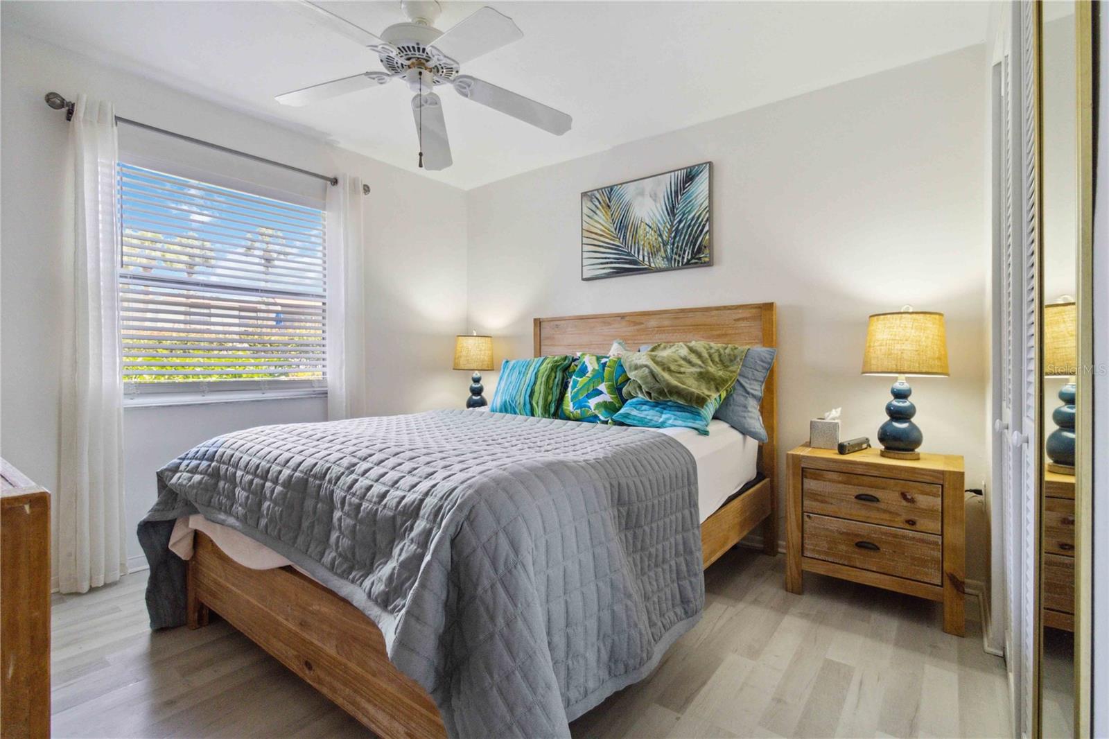 Image 19 of 29 For 3269 Beneva Road 103