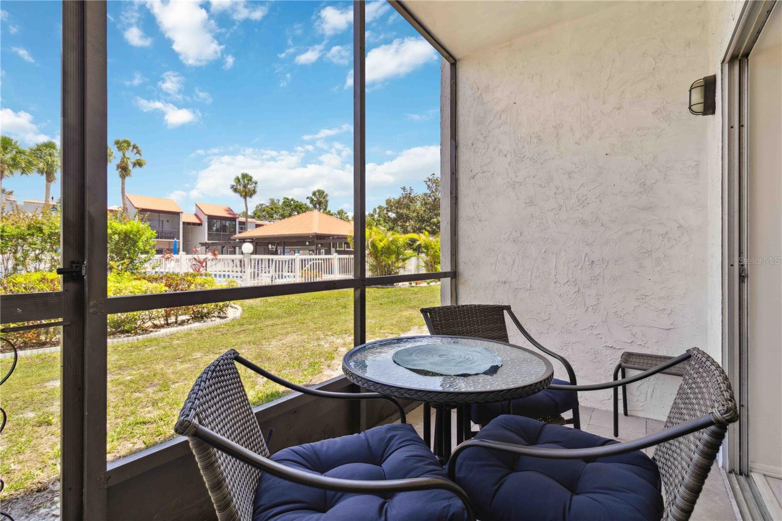 Image 22 of 29 For 3269 Beneva Road 103