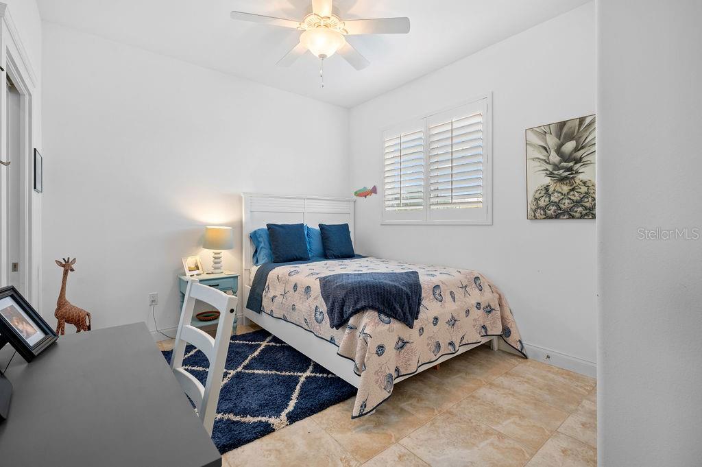 Image 23 of 61 For 704 Gladiolus Street