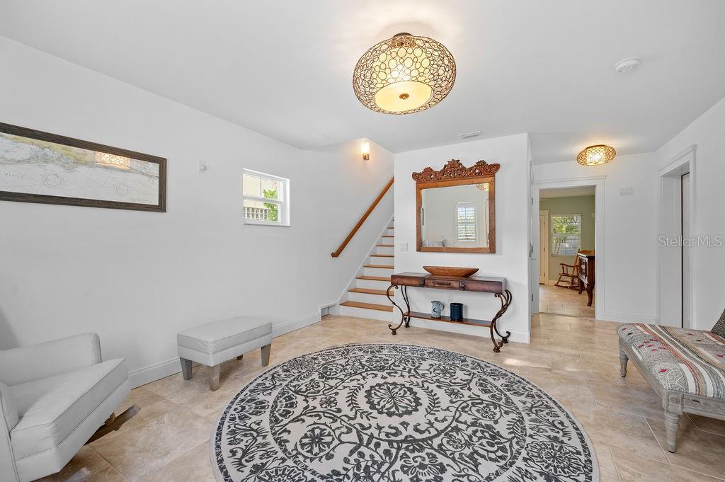 Image 40 of 61 For 704 Gladiolus Street