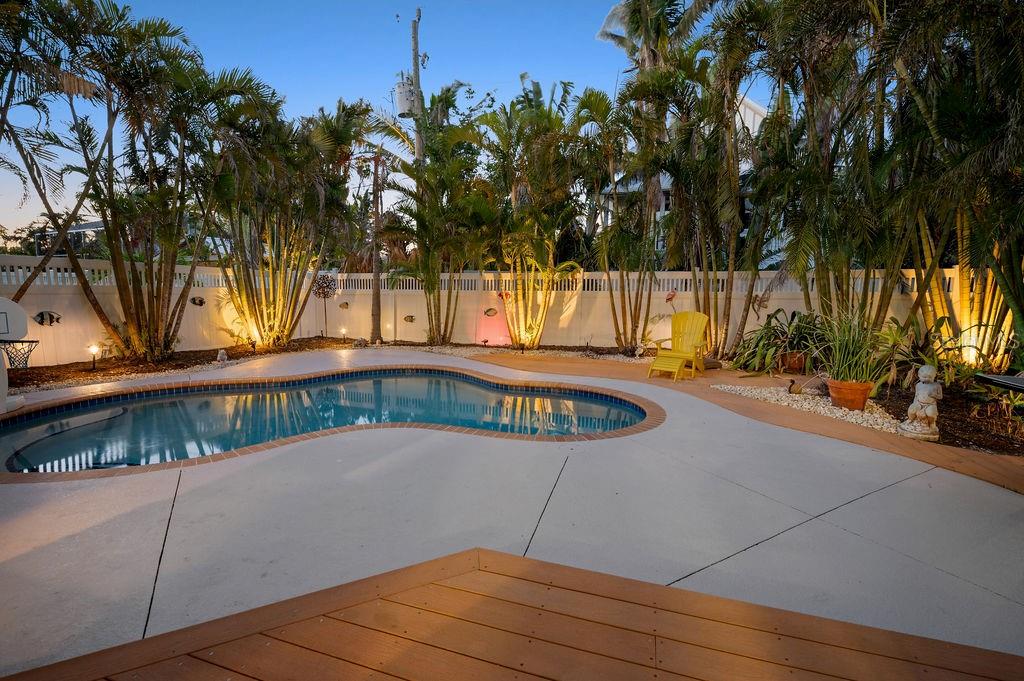 Image 43 of 61 For 704 Gladiolus Street