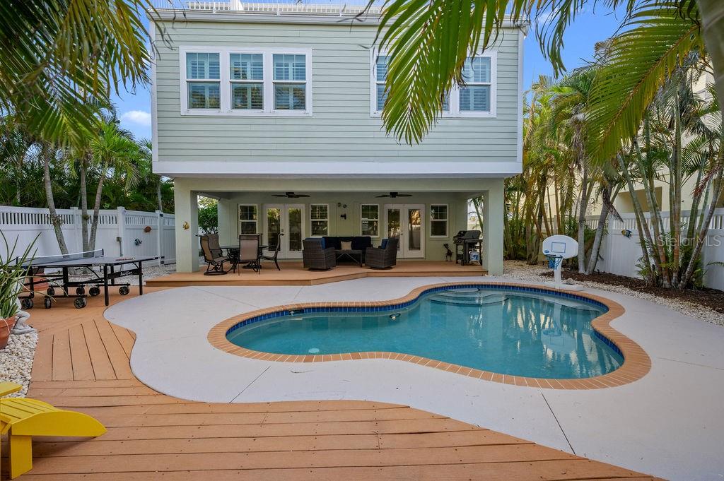 Image 49 of 61 For 704 Gladiolus Street