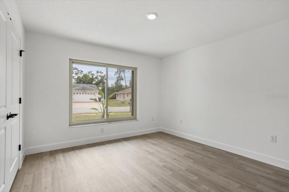 Image 14 of 22 For 2881 48th Way E