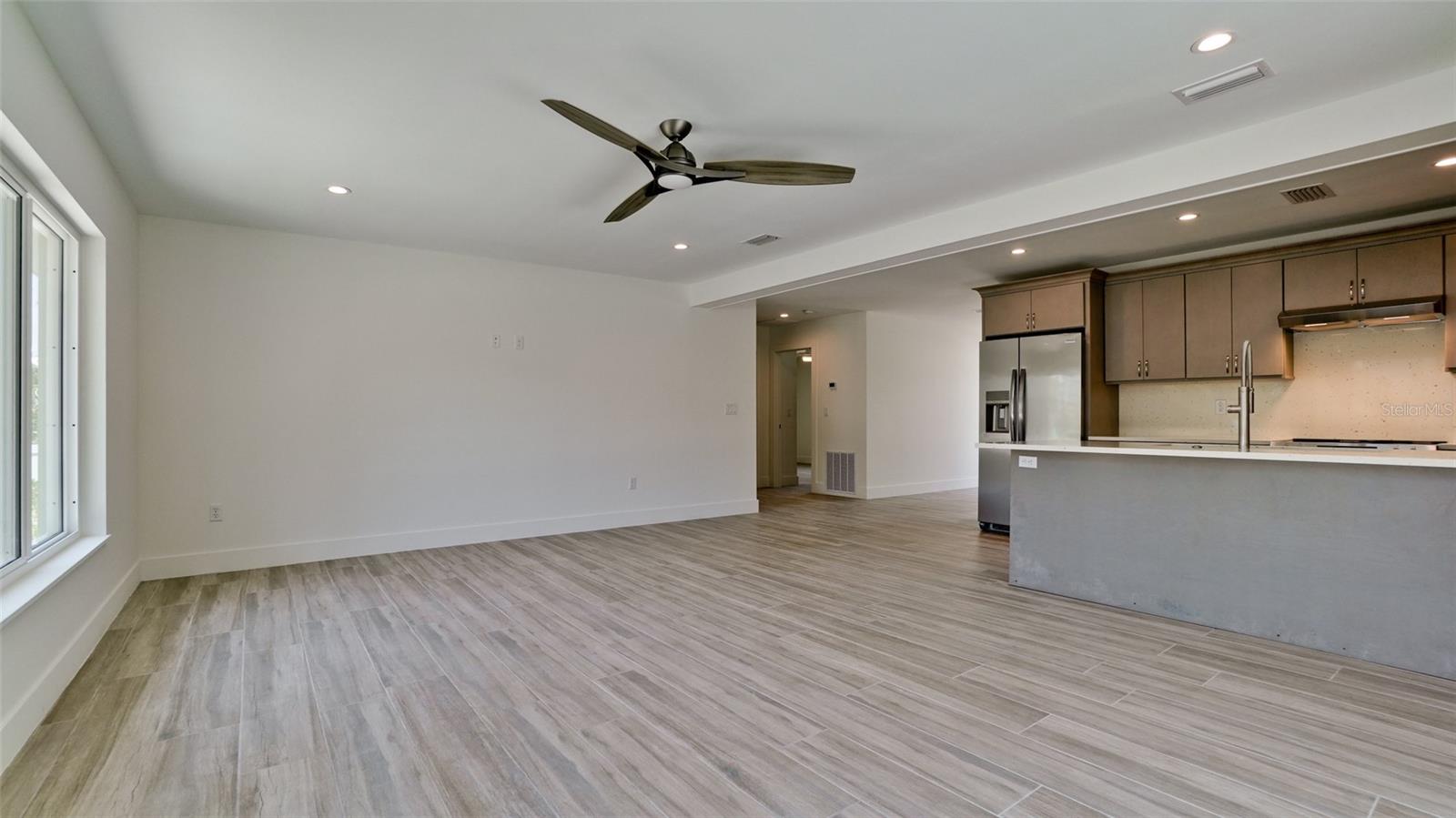 Image 10 of 55 For 791 Saint Judes Dr N