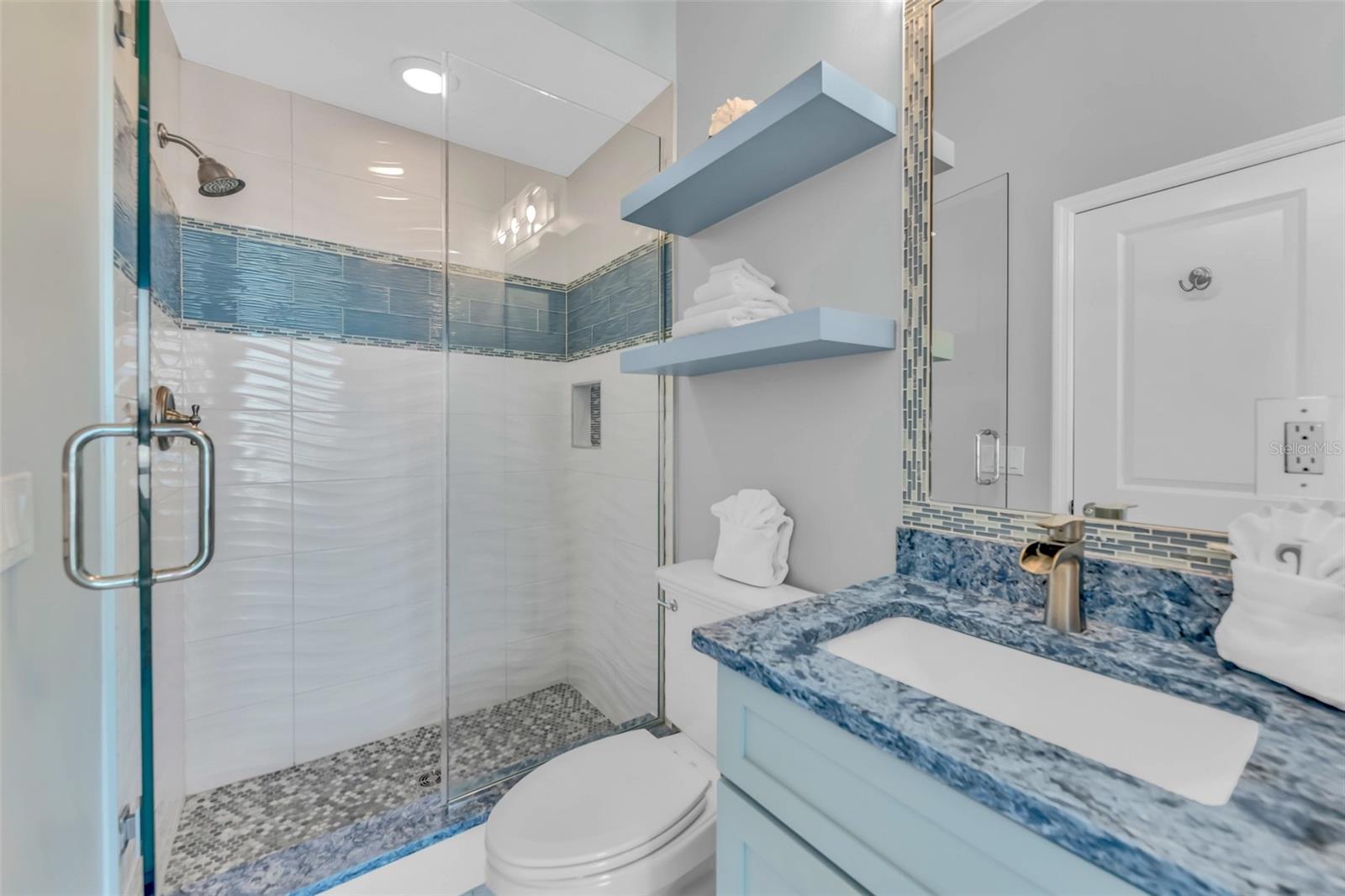Image 21 of 53 For 2500 Gulf Drive N