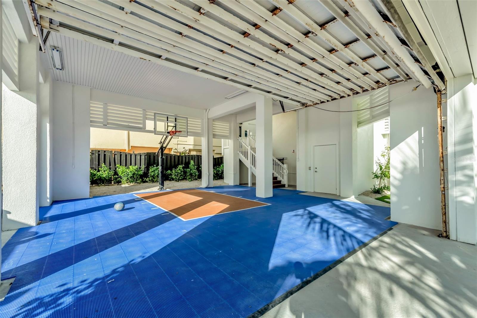 Image 42 of 53 For 2500 Gulf Drive N