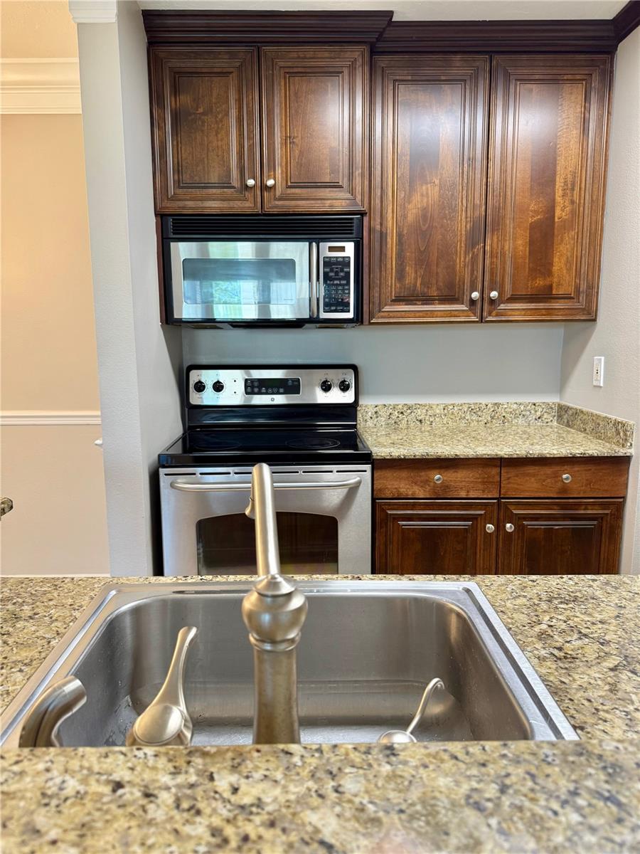Image 4 of 17 For 4037 Crockers Lake Boulevard 14