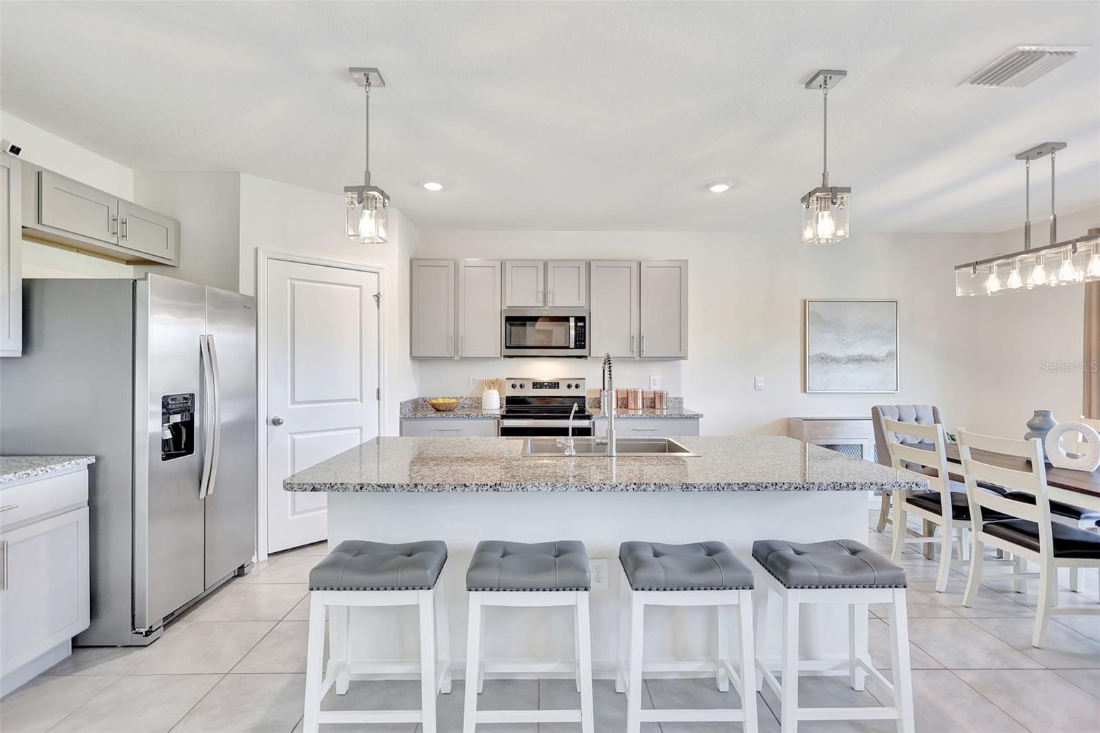 Image 11 of 87 For 17330 Harvest Moon Way