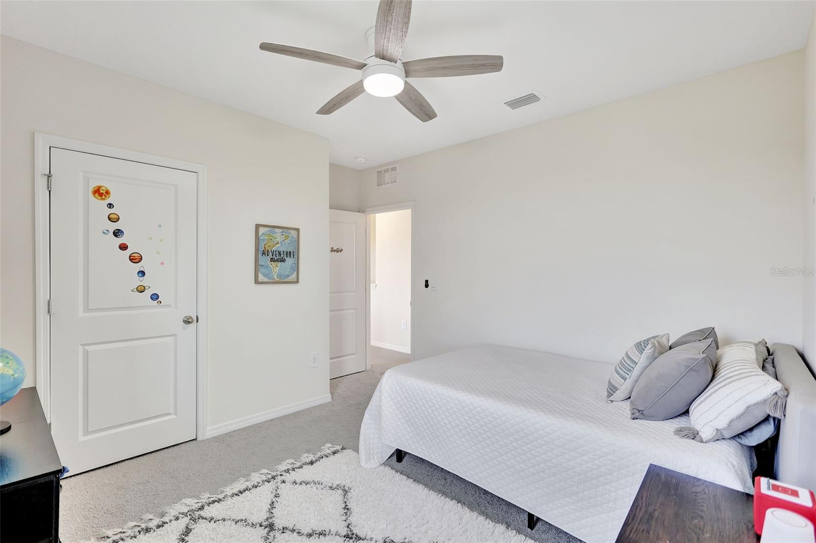 Image 40 of 87 For 17330 Harvest Moon Way