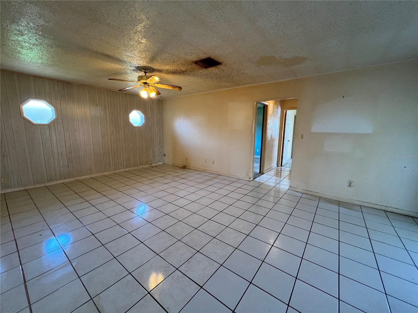 Image 6 of 15 For 1503 23rd Terrace