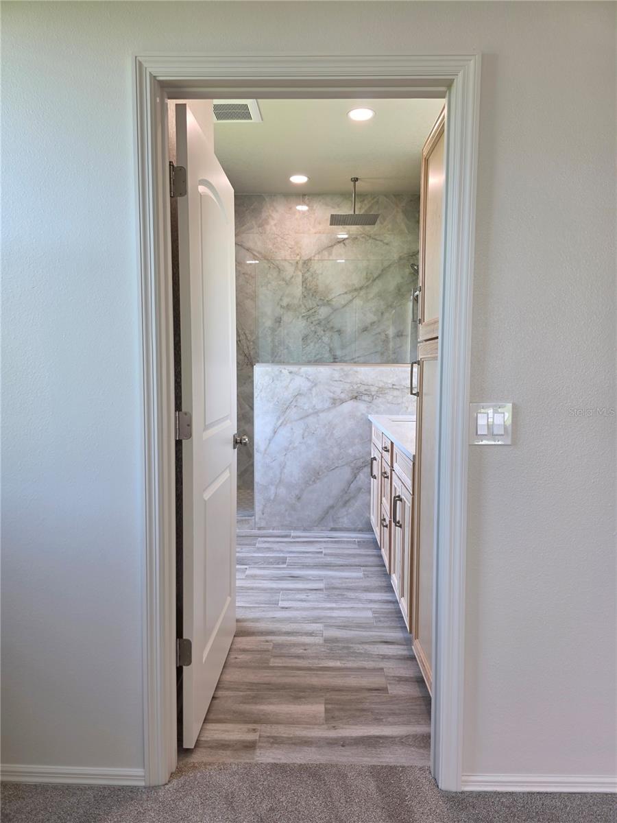 Image 30 of 47 For 834 Springwood Circle